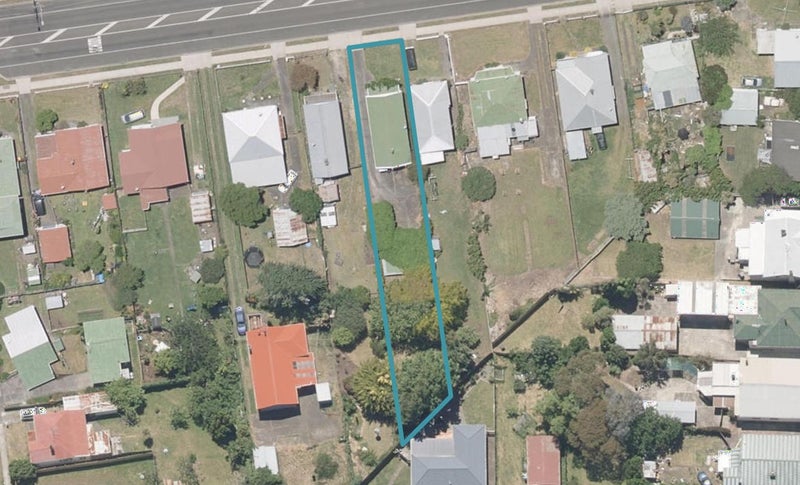 21 Alma Road, Gonville, Whanganui - Carousel 1