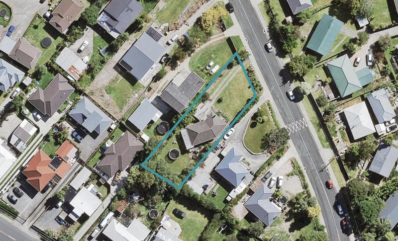 39 Parrs Cross Road, Henderson, Auckland - Carousel 1