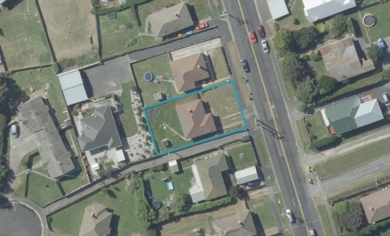 84 Riselaw Road, Calton Hill, Dunedin - Carousel 1