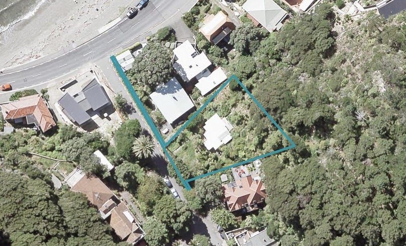1 Waerenga Road, Days Bay, Lower Hutt - Carousel 1