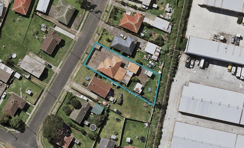 16 Murchison Road, Otara, Auckland - Carousel 1