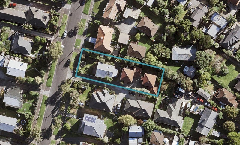 10A Hadfield Avenue, Waterview, Auckland - Carousel 1