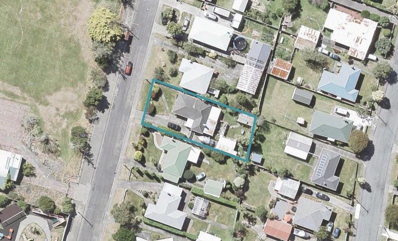 65 Wood Street, Wainuiomata, Lower Hutt - Carousel 1