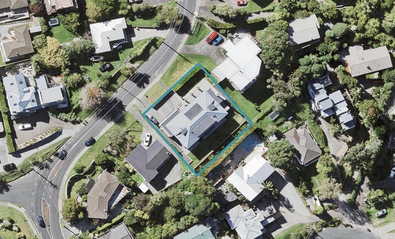 67 Lyons Avenue, Murrays Bay, Auckland - Carousel 1