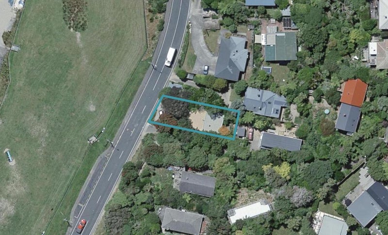 88 Curtis Street, Northland, Wellington - Carousel 1