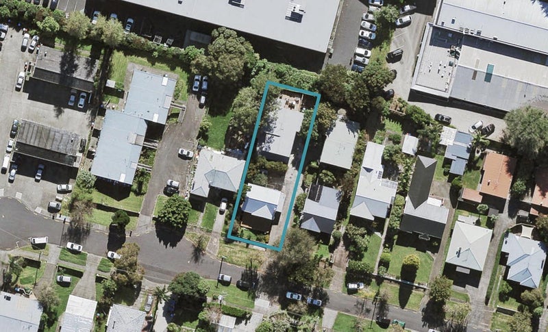 15A Locarno Avenue, Sandringham, Auckland - Carousel 1