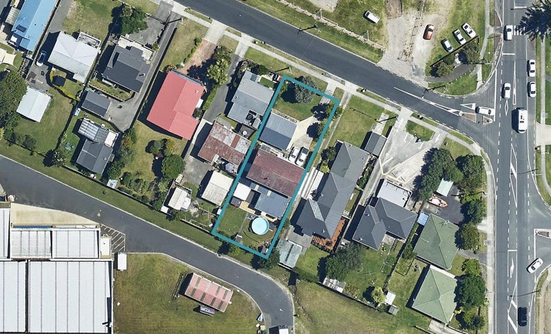 7 Percy Road, Papamoa Beach, Papamoa - Carousel 1