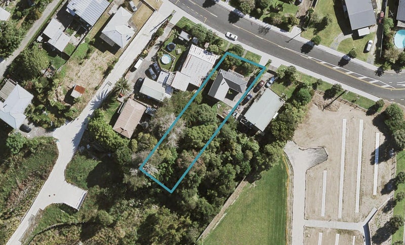 131 Sunnyside Road, Sunnyvale, Auckland - Carousel 1
