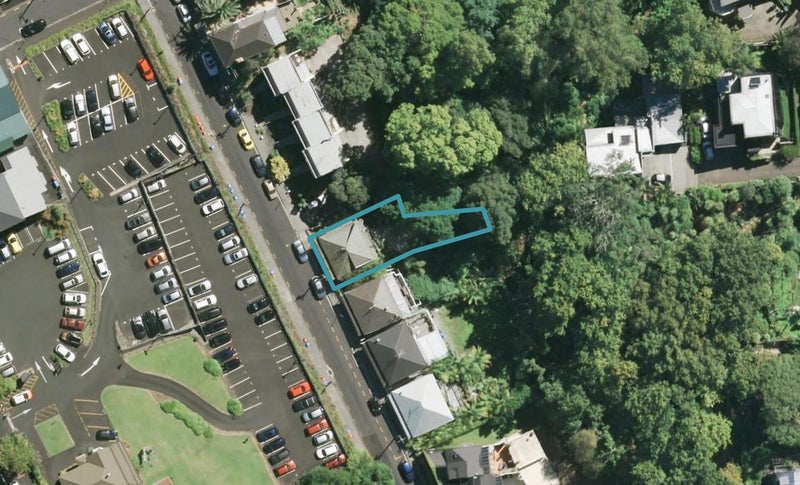34 Scarborough Terrace, Parnell, Auckland - Carousel 1