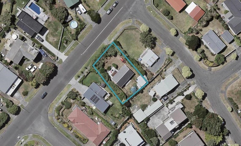 154 Tutere Street, Waikanae Beach, Waikanae - Carousel 1