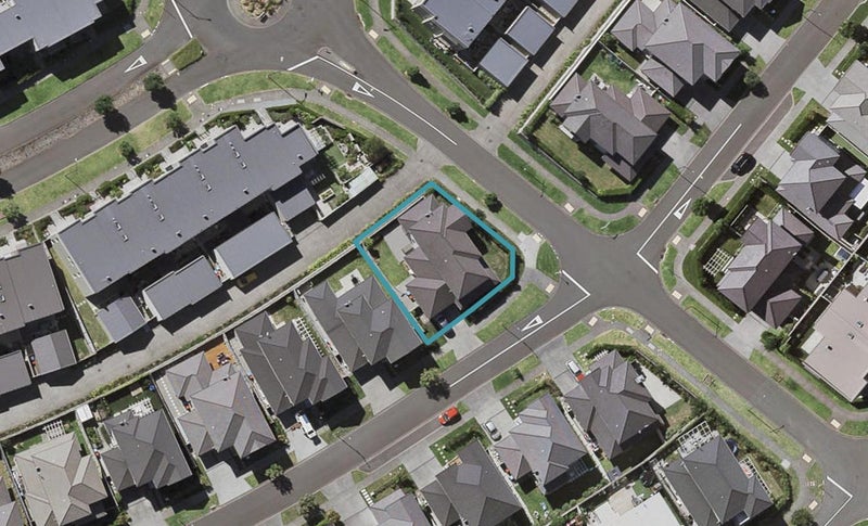 1 Kauriki Terrace, Stonefields, Auckland - Carousel 1