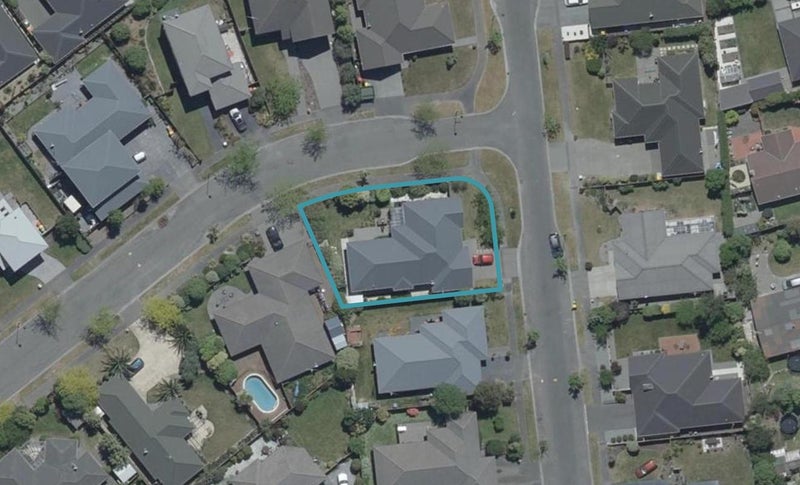 35 Puhara Avenue, Parklands, Christchurch - Carousel 1