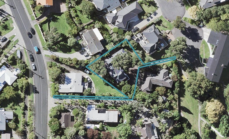 21 Tainui Road, Cockle Bay, Auckland - Carousel 1