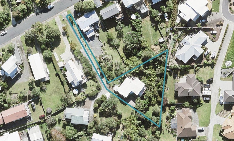 12 Kotanui Avenue, Army Bay, Whangaparaoa - Carousel 1