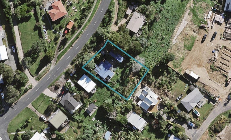 31 Ostend Road, Ostend, Waiheke Island - Carousel 1