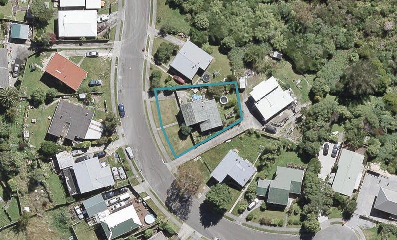 17 Gentian Street, Timberlea, Upper Hutt - Carousel 1