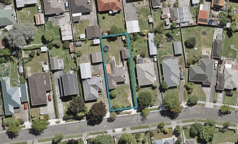 48 Oxford Crescent, Ebdentown, Upper Hutt - Carousel 1