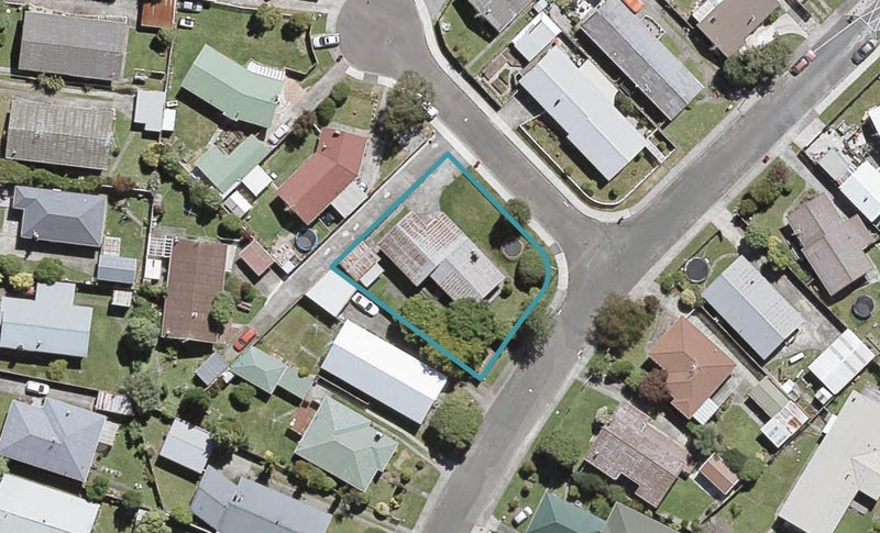 65 Oregon Drive, Maoribank, Upper Hutt - Carousel 1