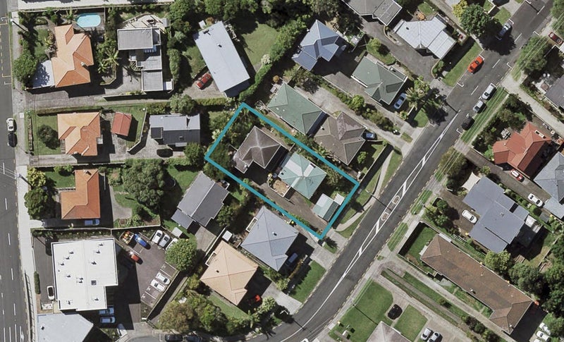 1/7 Nile Road, Milford, Auckland - Carousel 1