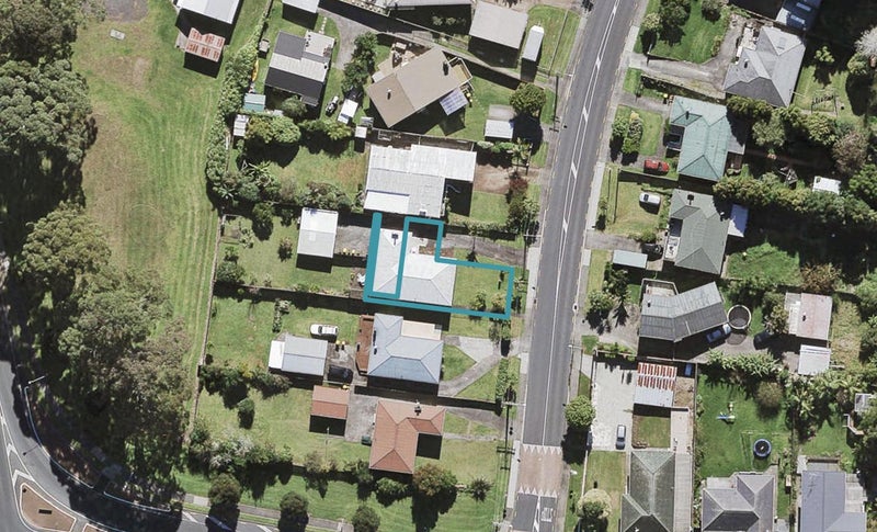 1/81 Vodanovich Road, Te Atatu South, Auckland - Carousel 1