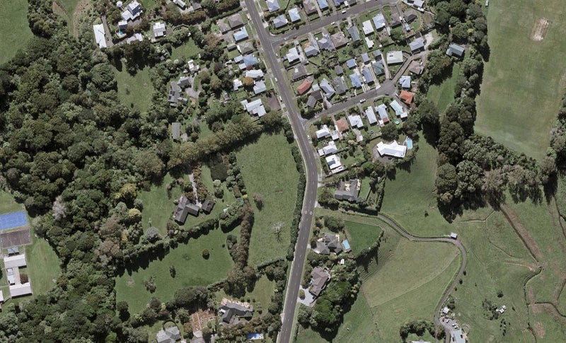 2 Mānia Lane, Ferndale, New Plymouth - Carousel 1