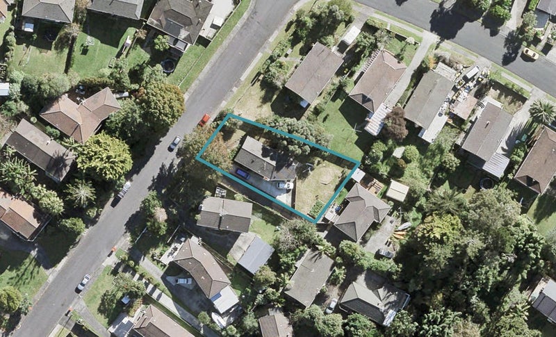 2 Freya Place, Torbay, Auckland - Carousel 1
