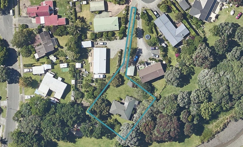8 Marina Way, Athenree, Waihi Beach - Carousel 1