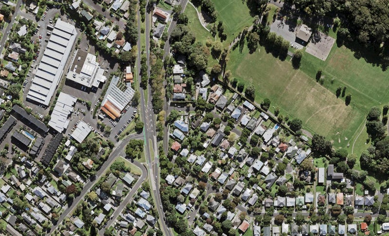 1 Brewster Avenue, Morningside, Auckland - Carousel 1