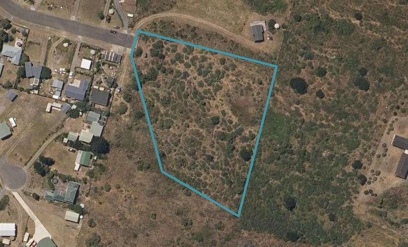 22 Aranui Avenue, Waitārere Beach, Levin - Carousel 1