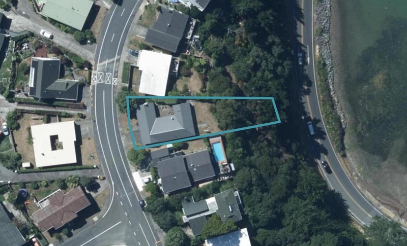 9 Spinnaker Drive, Whitby, Porirua - Carousel 1