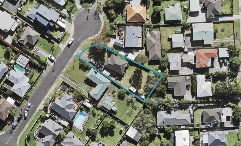 3 Stafson Lane, Te Atatu Peninsula, Auckland - Carousel 1