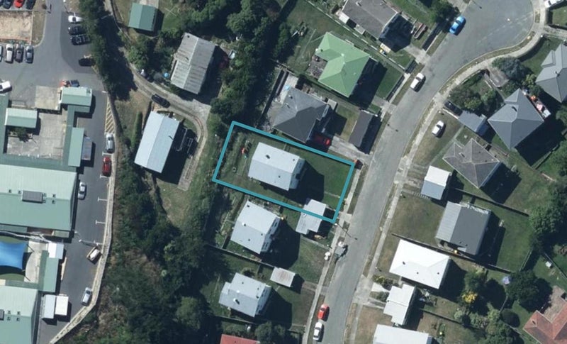 17 Excellency Terrace, Ascot Park, Porirua - Carousel 1