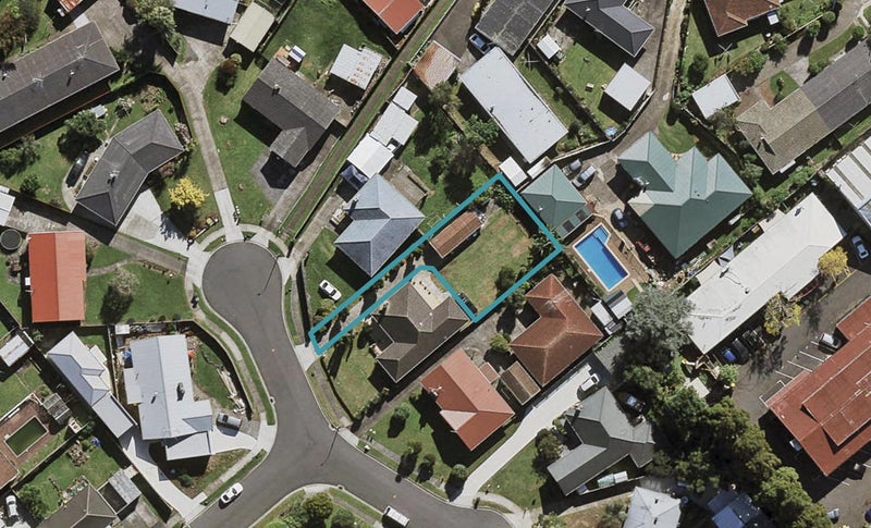 18A Holden Place, Manukau, Auckland - Carousel 1