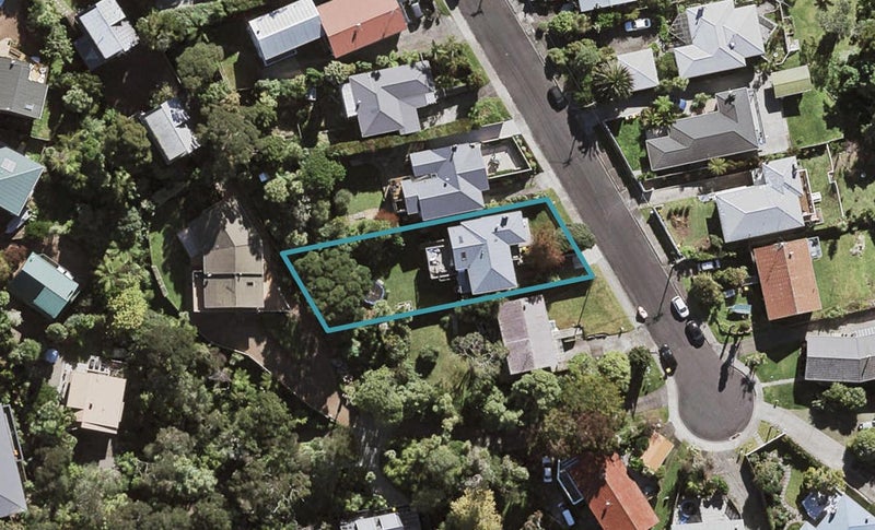 9 Felstead Street, Birkenhead, Auckland - Carousel 1