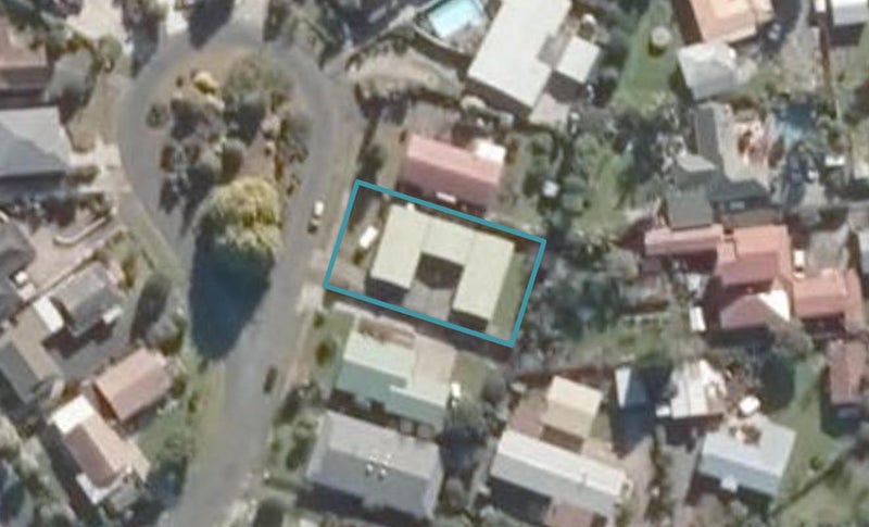 10 Cypress Gardens Place, Onerahi, Whangārei - Carousel 1