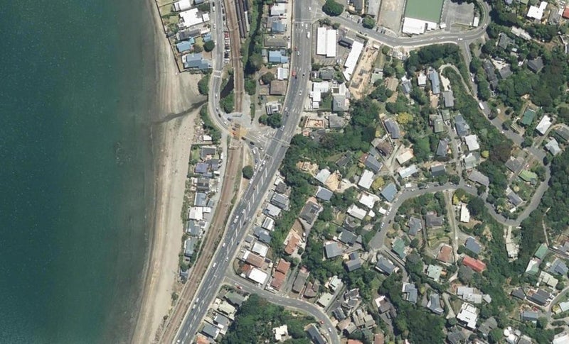 182 St Andrews Road, Plimmerton, Porirua - Carousel 1
