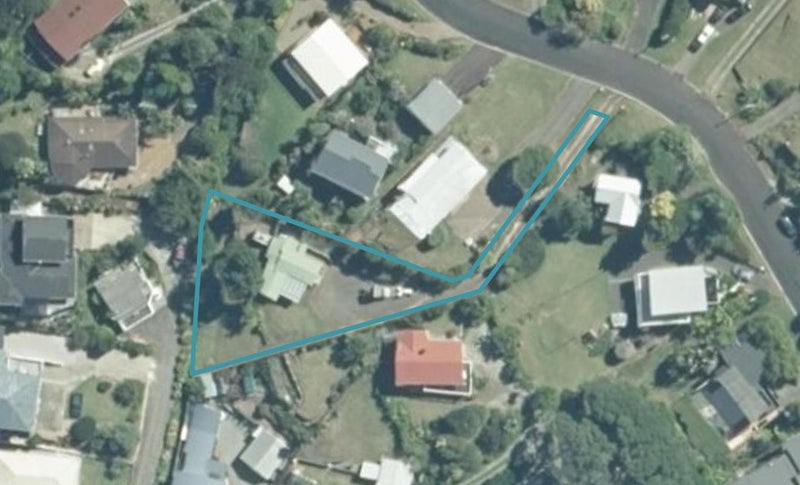 5 Haddon Crescent, Whitianga, Whitianga - Carousel 1