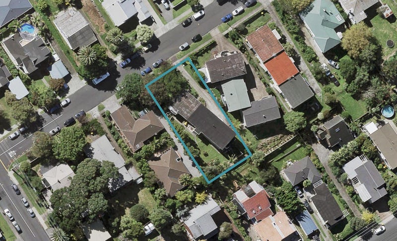2/18 Napier Avenue, Takapuna, Auckland - Carousel 1
