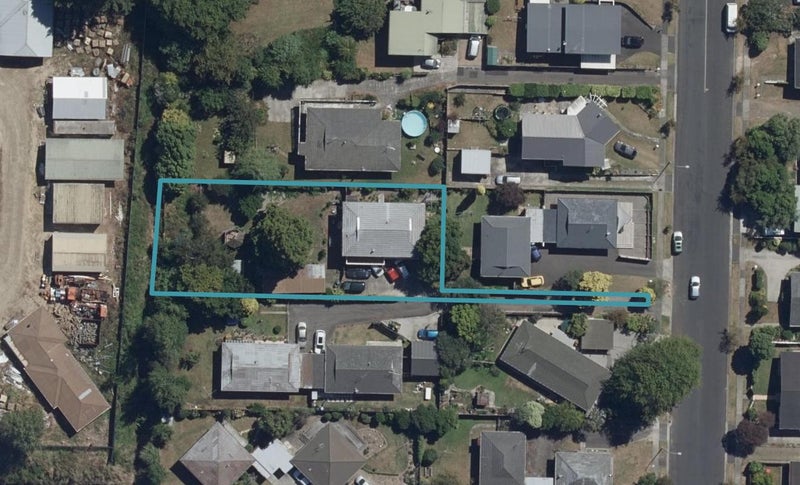 44 Alison Street, Hamilton Lake, Hamilton - Carousel 1