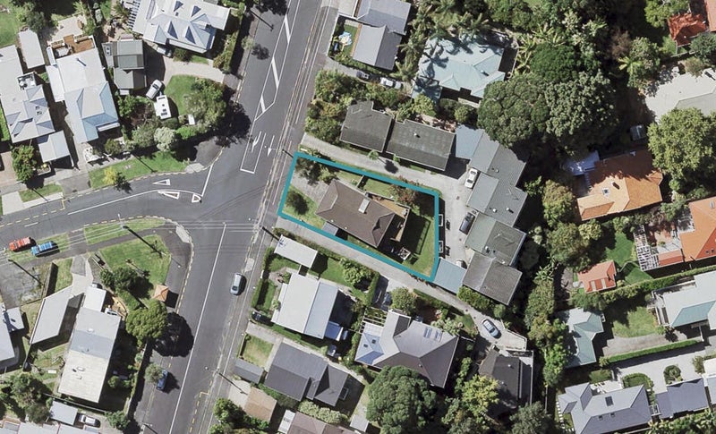 48 Vauxhall Road, Devonport, Auckland - Carousel 1