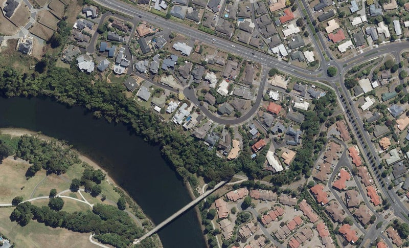 31 Munro Place, Flagstaff, Hamilton - Carousel 1