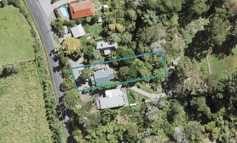 124 Candia Road, Henderson Valley, Auckland - Carousel 1