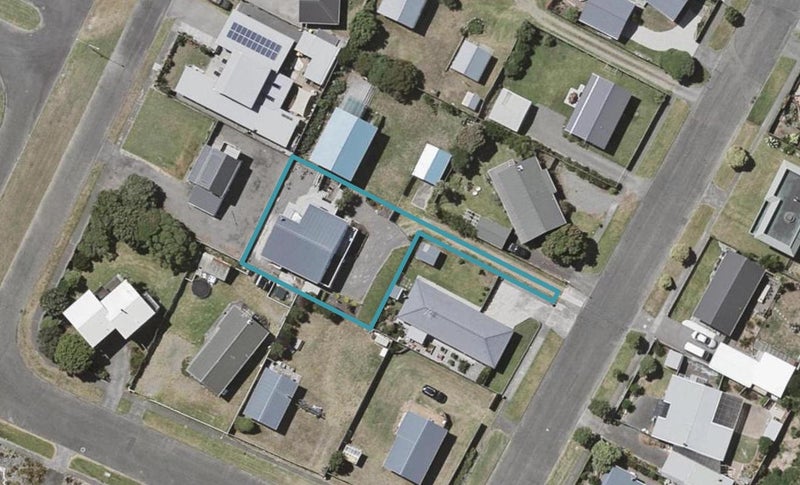 27 Scott Avenue, Otaki Beach, Otaki - Carousel 1
