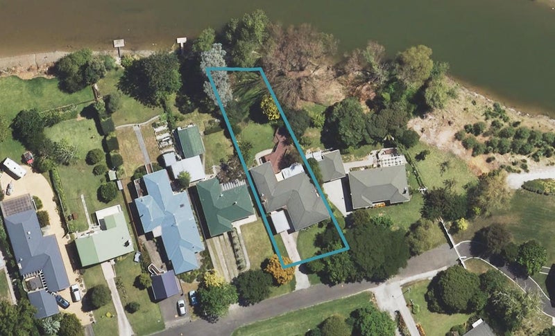 36 Marian Drive, Inner Kaiti, Gisborne - Carousel 1