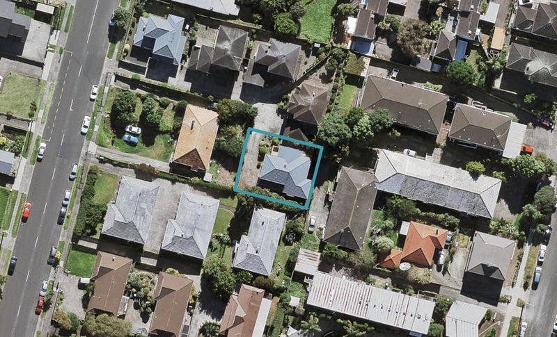 6D Fowlds Avenue, Sandringham, Auckland - Carousel 1