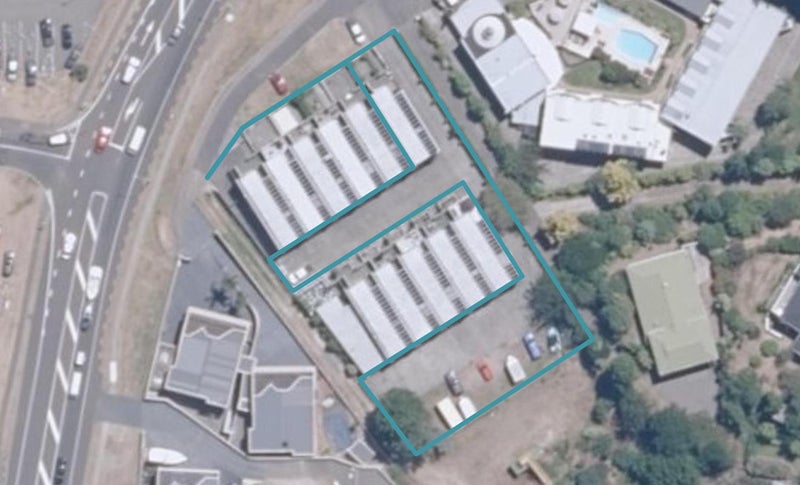 362 Lake Terrace, Two Mile Bay, Taupō - Carousel 1