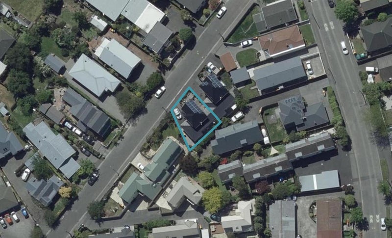 52 Dover Street, St Albans, Christchurch - Carousel 1