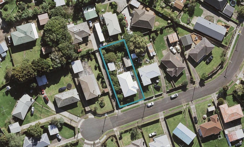 11 Toatoa Place, Mangere Bridge, Auckland - Carousel 1
