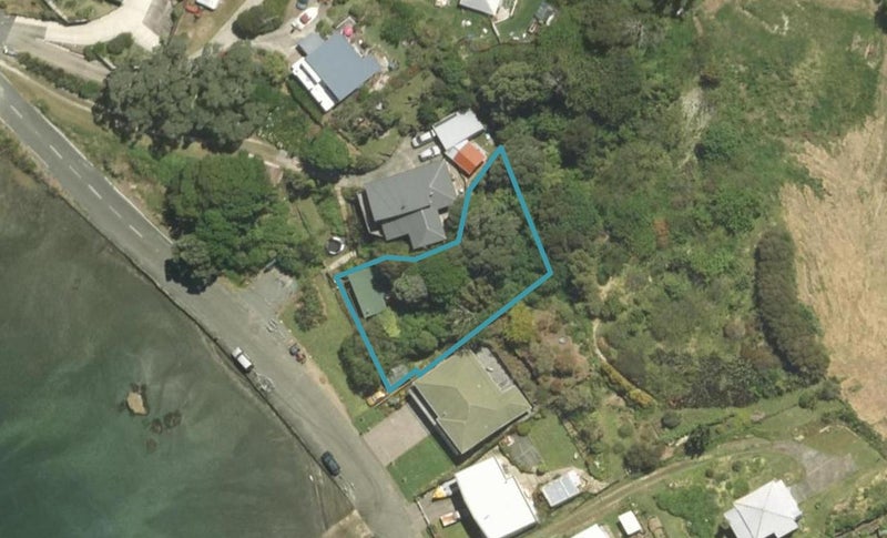 13 Beach Road, Whangārei Heads - Carousel 1