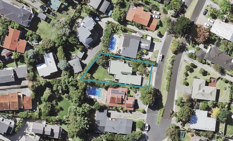 65 Newhaven Terrace, Mairangi Bay, Auckland - Carousel 1